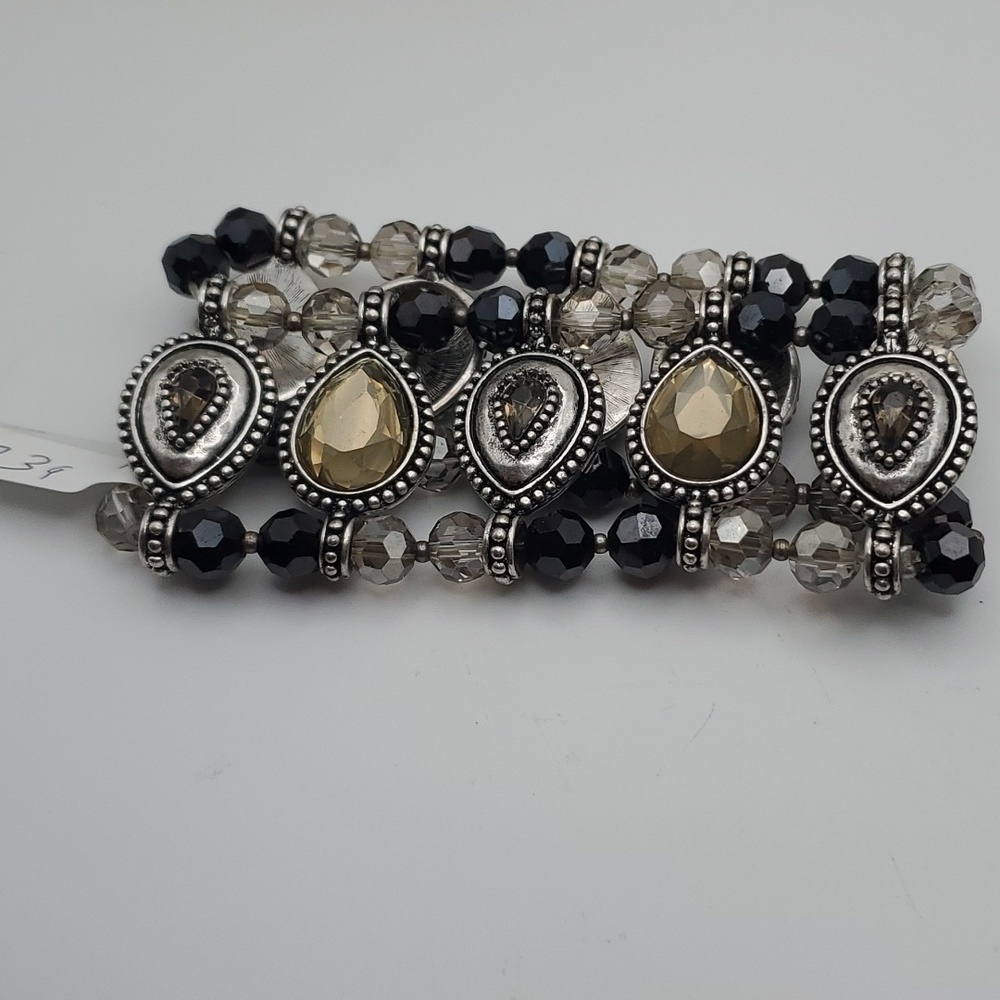 Teardrop essence vanity bracelet‎ B1739
